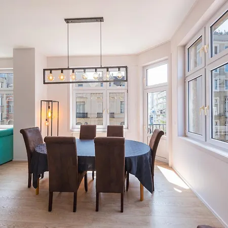 Lecomte - Escape Seadreaming 233